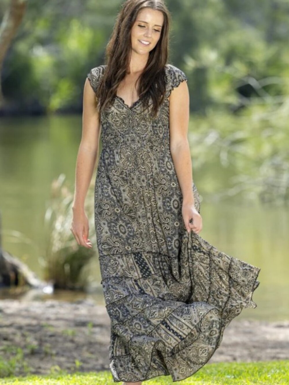Cienna Green Gold and Black Maxi Peasant dress size Large